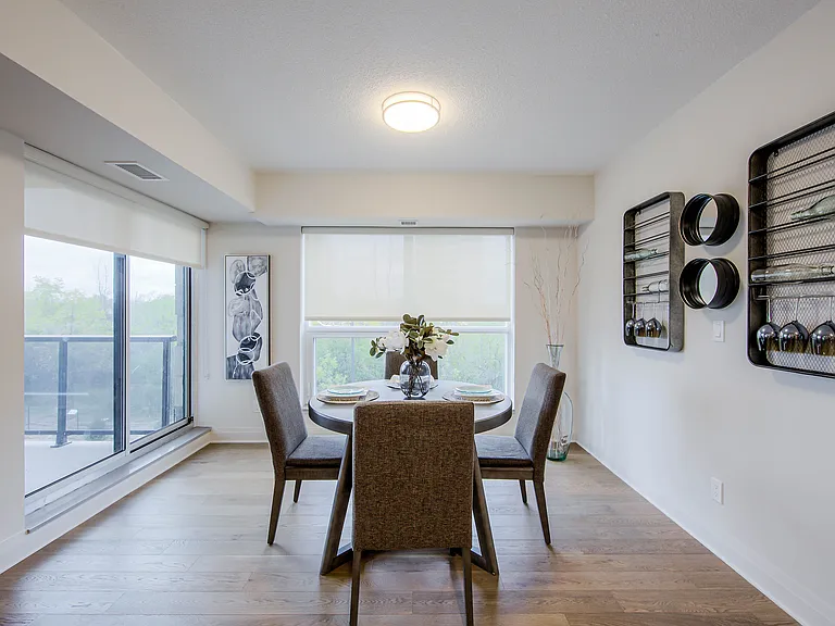 32 Towering Heights Blvd — Photo 6