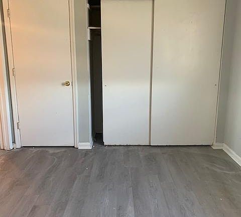 3rd image of 208 Lakeshore Dr #15