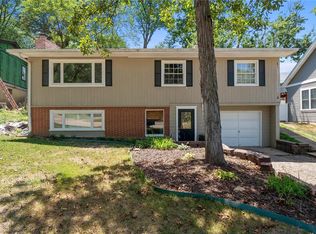 609 Hickory Hollow Ln, Saint Louis, MO