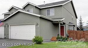 Beautiful Townhouse Home!