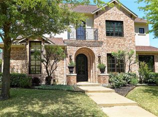 2313 Royal Oaks Dr, Mansfield, TX 76063