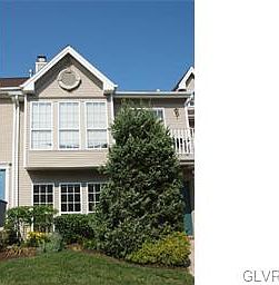 2nd image of 1954 Pine Ct