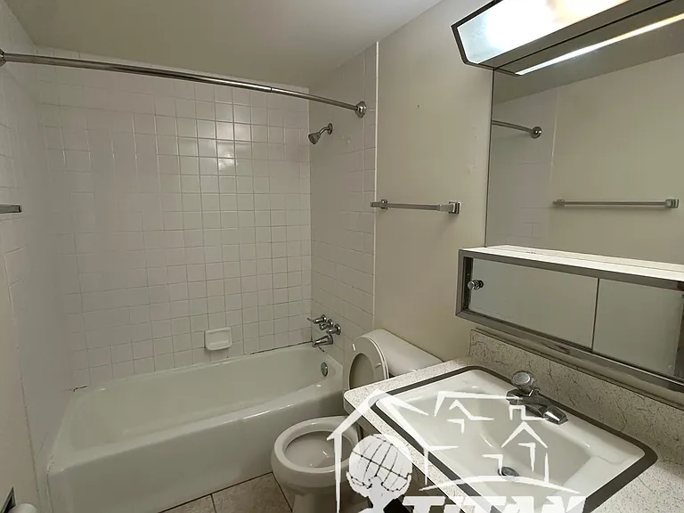 1125 Moreland St #3 — Photo 5