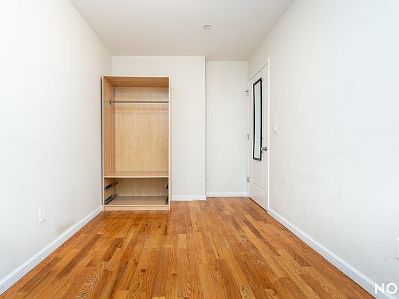 3rd image of 261 Evergreen Ave APT 1B