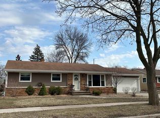 1026 S Fidelis St, Appleton, WI 54915