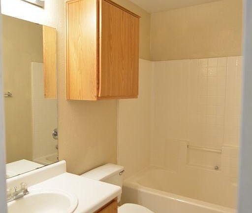 5th image of 2200 Wright Way