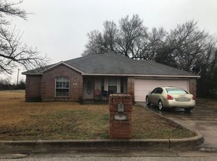 721 Gilbert St, Terrell, TX 75160