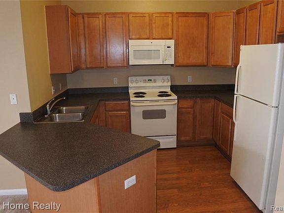 5th image of 12102 Addington Dr #1