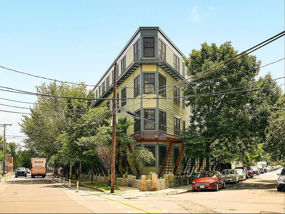 1st image of 432 Norfolk St APT 1C