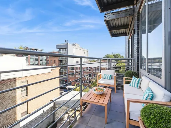 111 Monroe Street image 16 of 27