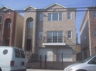 737 S 12th St #3, Newark, NJ 07103