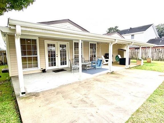 4th image of 905 Palm St