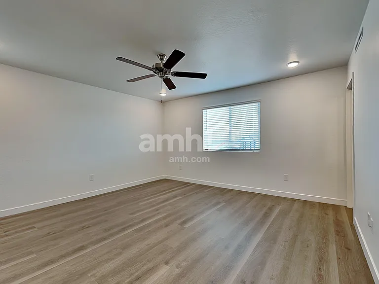 9717 W Tamarisk Ave — Photo 10