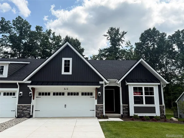 315 Canyon Creek Ct #27, Howell, MI 48843