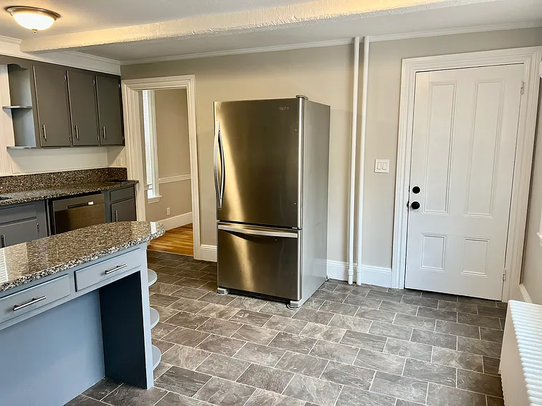 9 Arlington St #1 — Photo 12