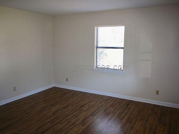4th image of 75-83 Agappa Ln