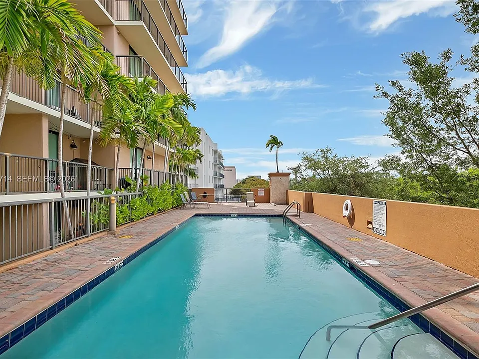 1690 SW 27th Ave #805