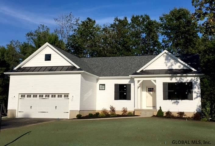 1st image of 4 Craw Ln