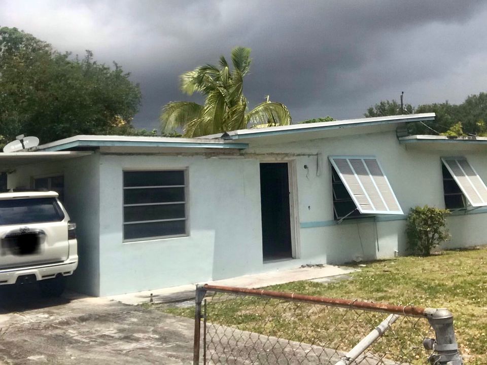 1st image of 545 NW 135th St