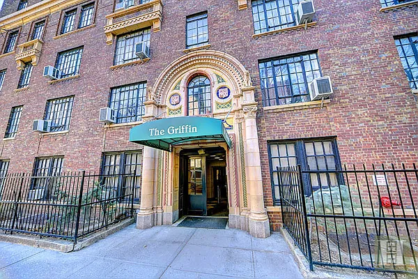 Rented by Corcoran | media 15