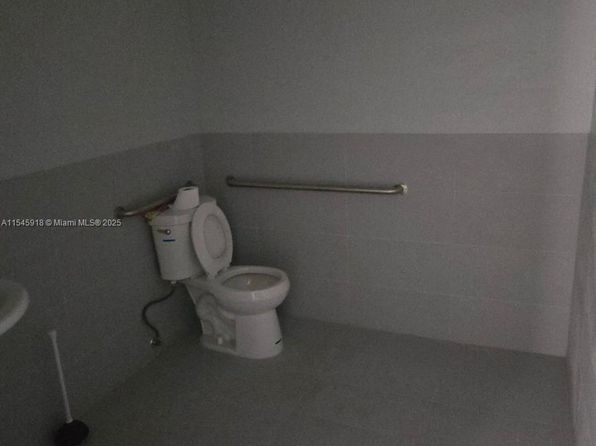 miami-florida-43808837 picture