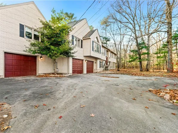 1002 Fish Hill Rd, West Greenwich, RI 02817