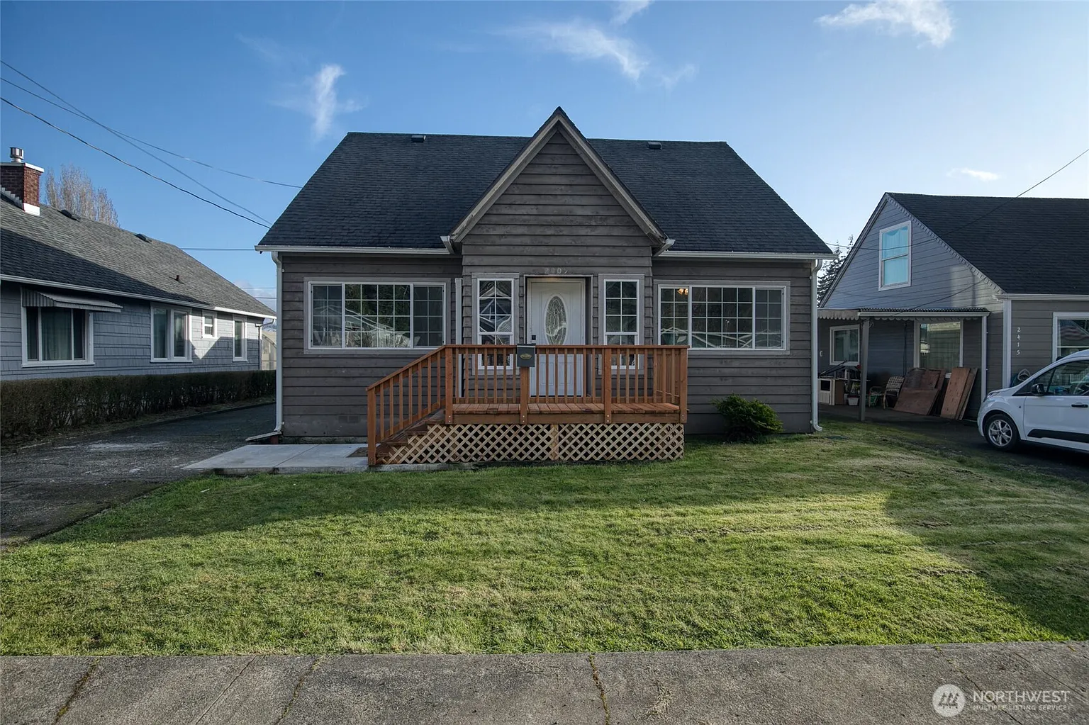 2409 Cherry Street photo 1