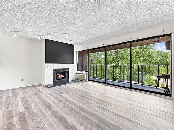 2nd image of 55 Clinton Pl APT 404