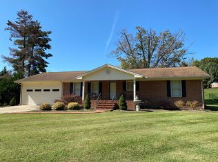 103 Fairway Ln, Greeneville, TN 37743