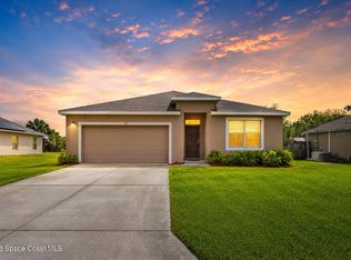 335 Calcutta Ave NW, Palm Bay, FL 32907