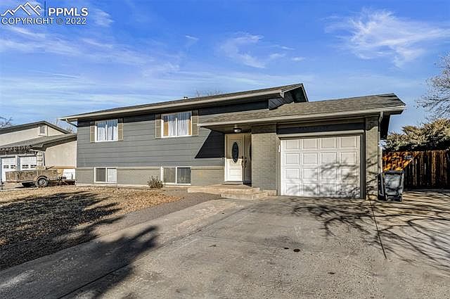 1st image of 7356 Colonial Dr