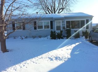 6073 Hillsdale Ave, Omaha, NE 68117