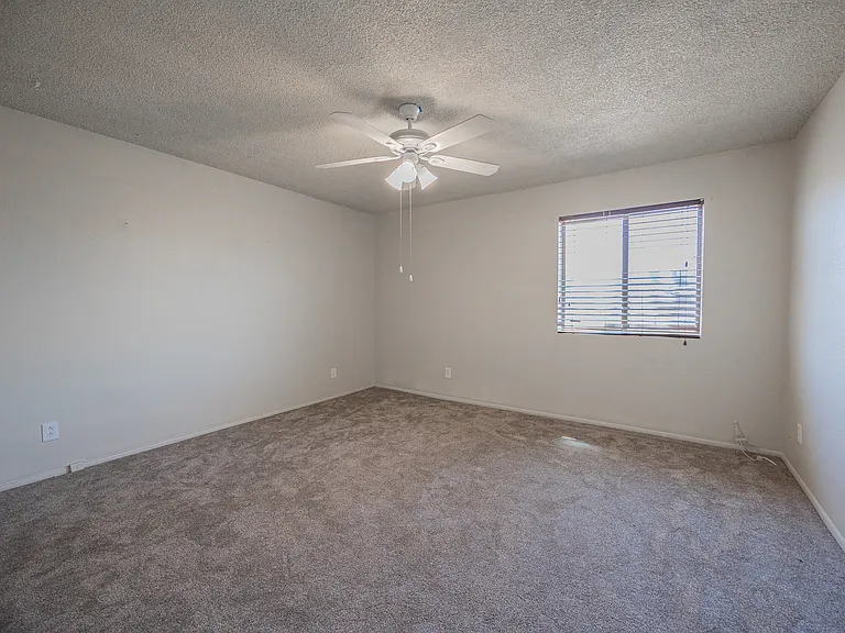 1423 E Virginia Ave — Photo 19