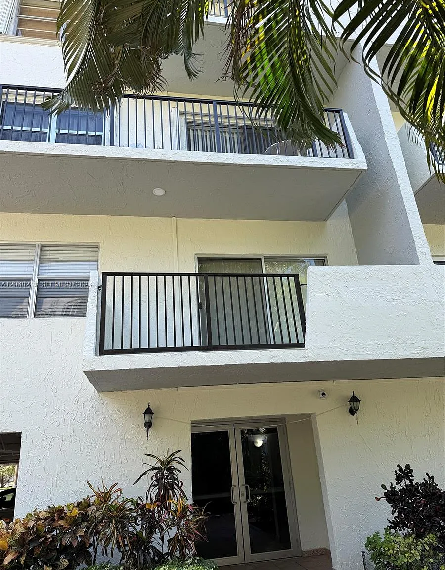 The Isles Condo — Photo 3