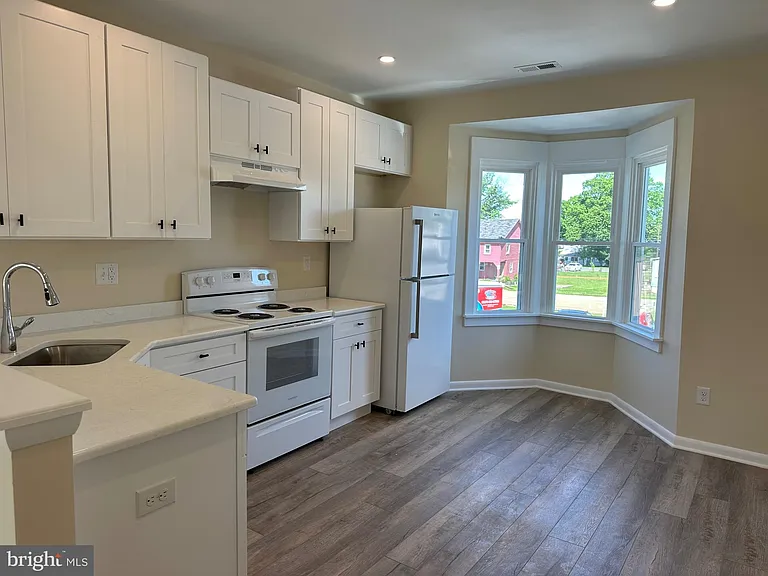 319 W Ridge Pike #200 — Photo 3
