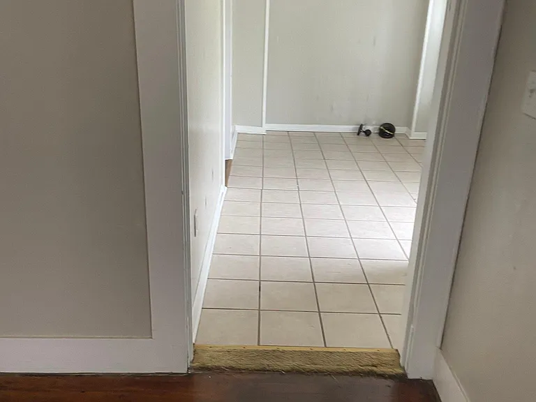 305 Xavier St — Photo 4