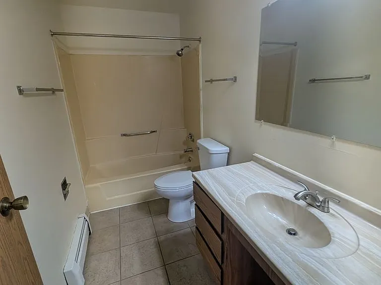 Fox River Bluff — Photo 26