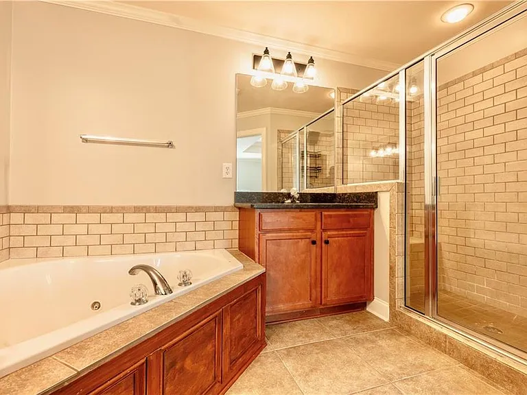 2249 Ewell Park Dr — Photo 22