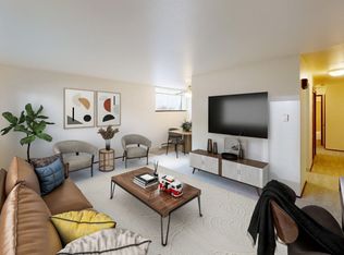 17) 401 87th, Seattle, WA 98103