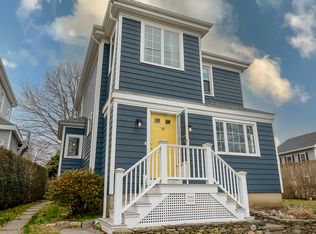 36 Vernon Ave, Newport, RI 02840