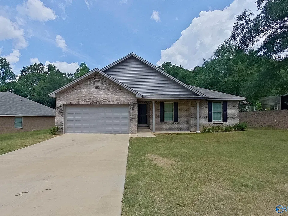 112 Live Oak Dr