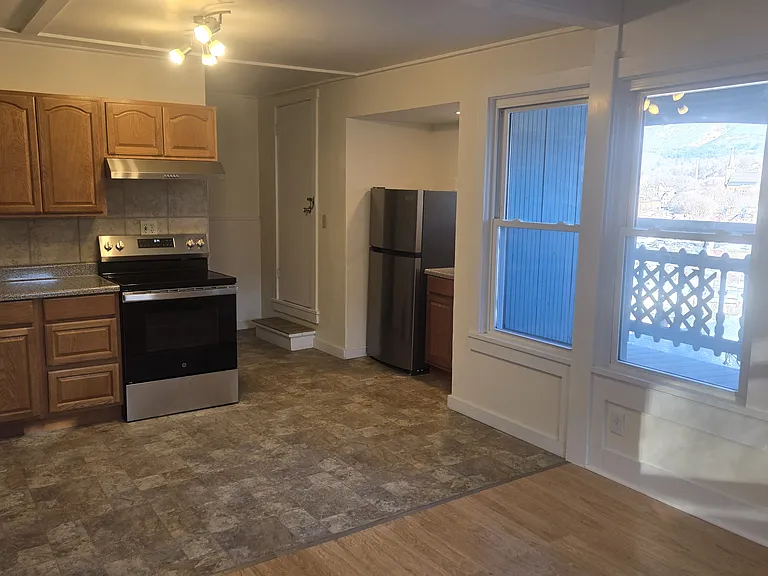 146 Furnace St #146 — Photo 1