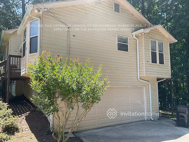 6105 Brook Ln — Photo 2