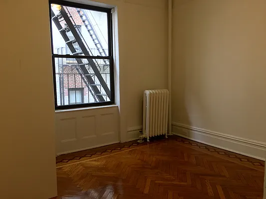 Rented by Metropolitan Equities | media 12
