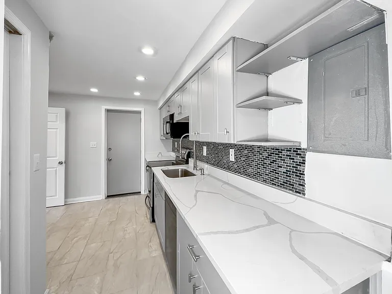 5209 Cuthbert Ave — Photo 20
