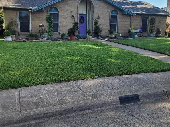 2861 Maydelle Ln, Farmers Branch, TX 75234