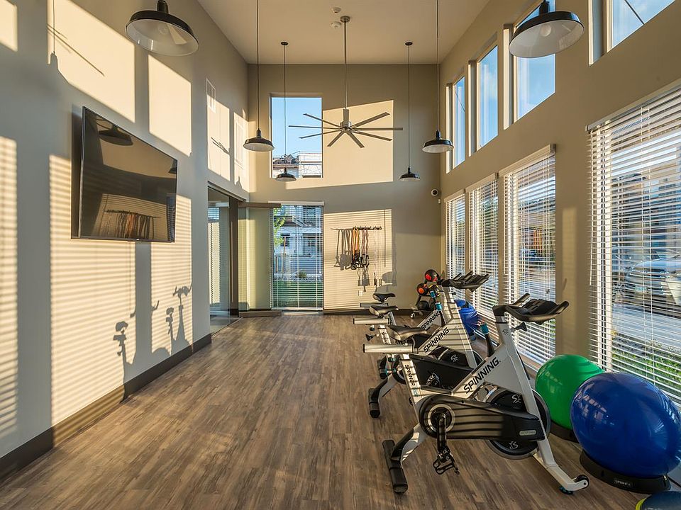 1st image of 500 Arrowcreek Pkwy #17867856