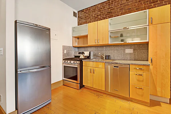 Rented by Corcoran | media 10