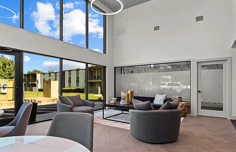 Granada Apartment Homes — Photo 9