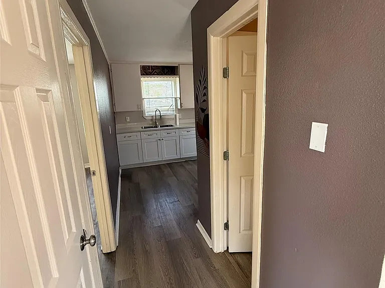 1311 Malvern St — Photo 7